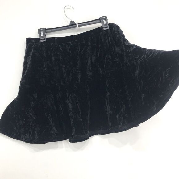 So Black Luxe Velvety Velour Pull On Peplum Mini Skirt NEW - Picture 4 of 16